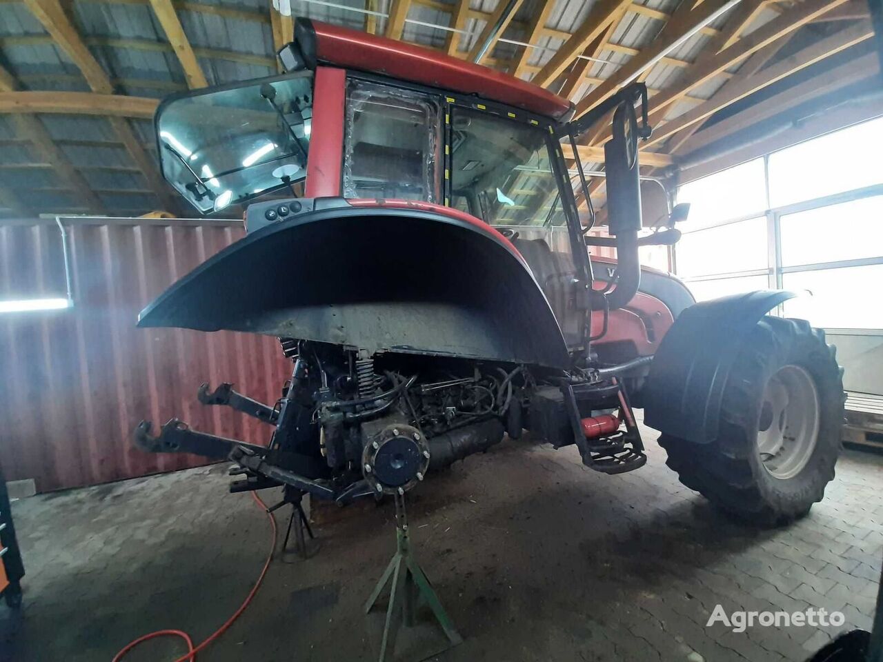 Reparaciones y revisiones de tractores VALTRA, remolques PALMS, maquinaria agrícola
