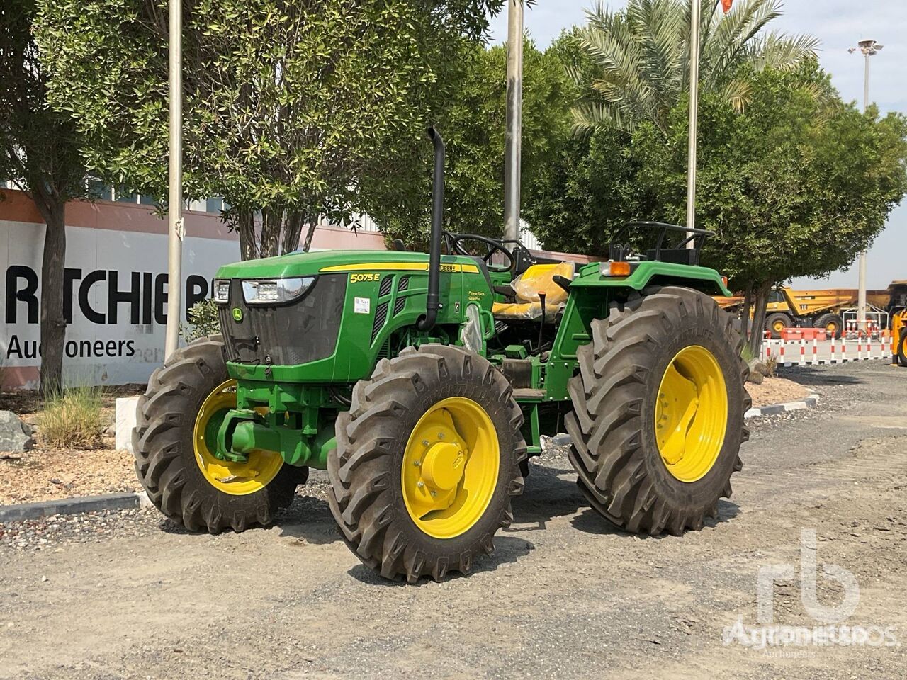 John Deere 5075E (Unused) tractor de ruedas nuevo